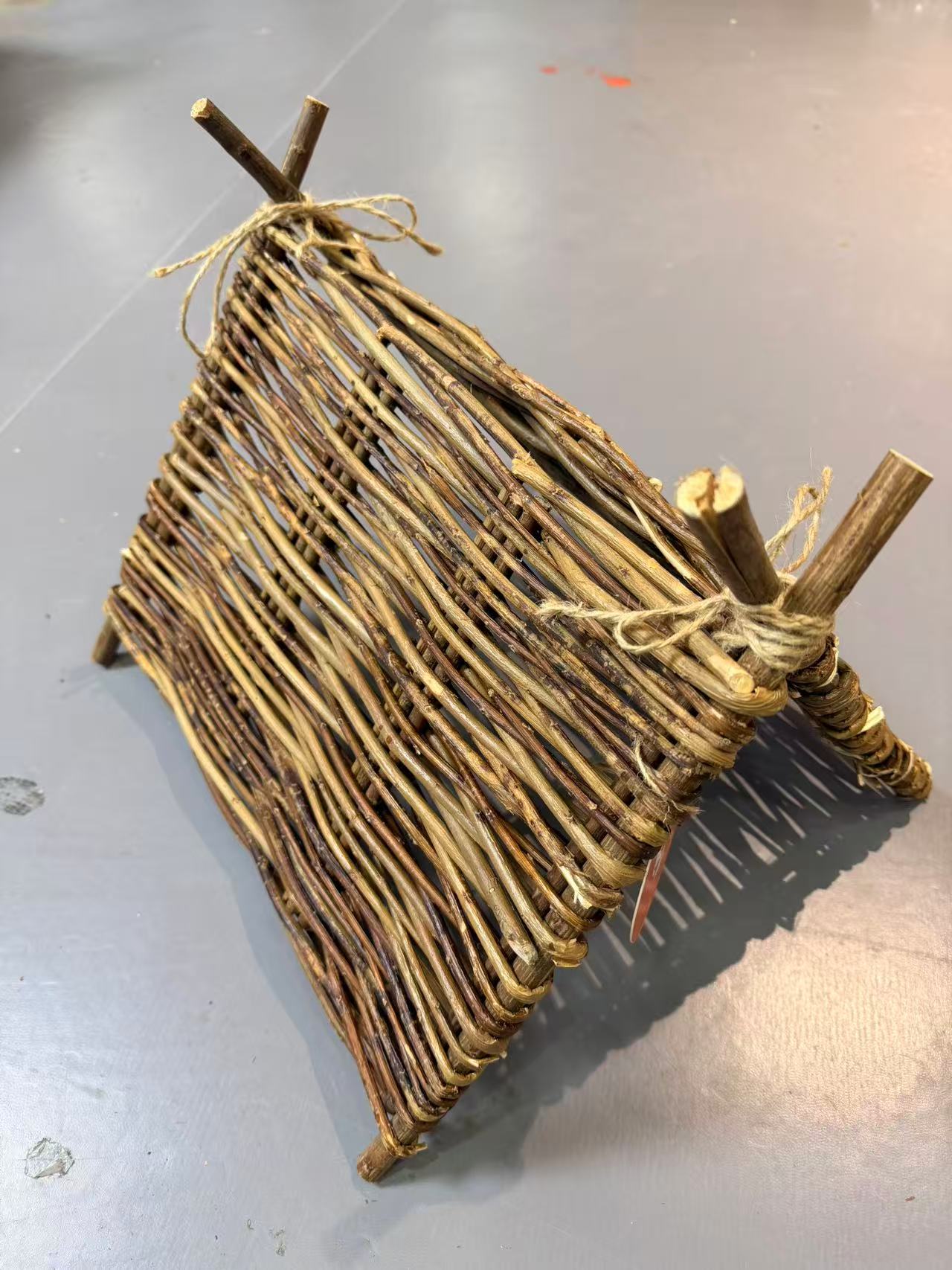 Chenpet Wholesale Wicker Handmade Small Pets Hide Out