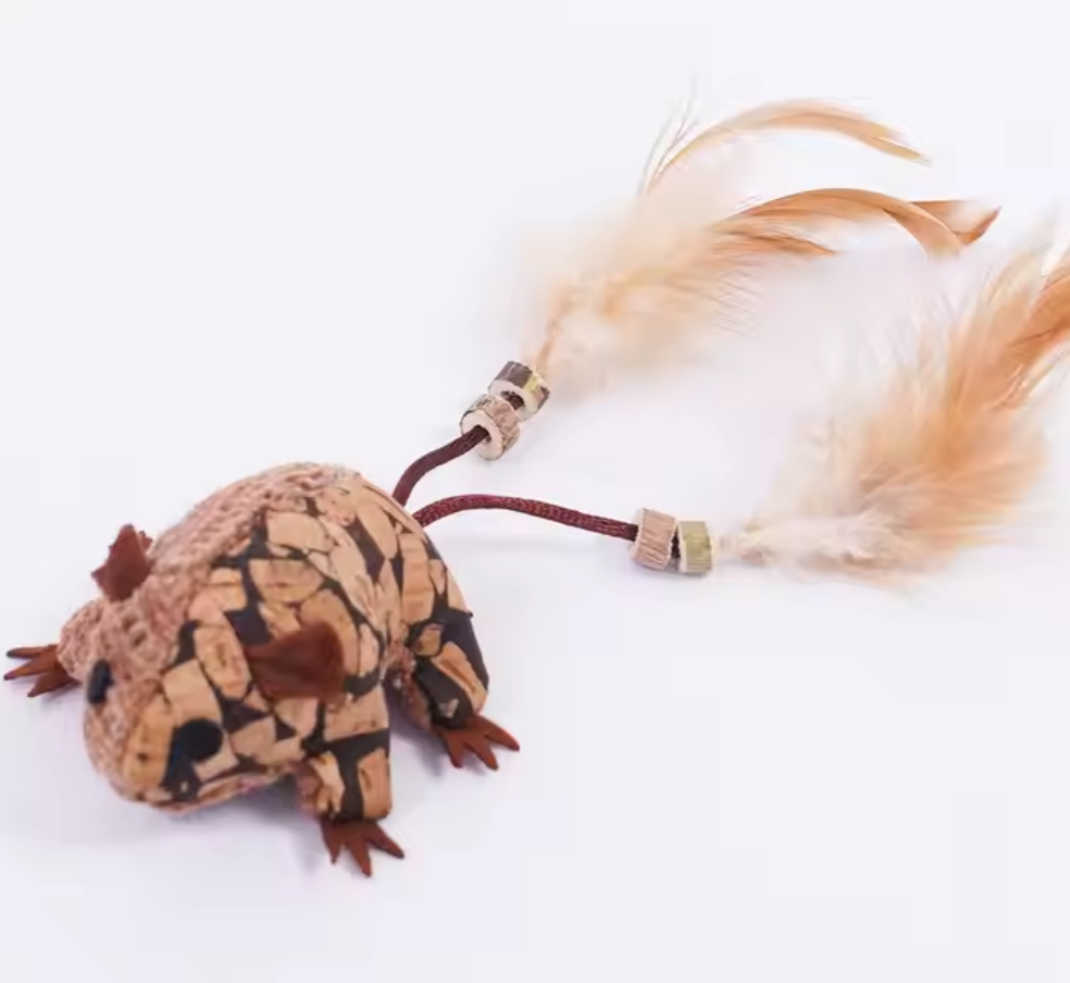 Chenpet Manufacturer Wholesale Cork Frog Mouse Cat Toy With Feather