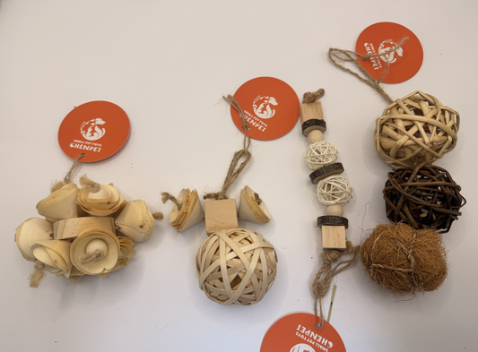 Chenpet Exclusive Natural Handmade Small Pet Chew Toys