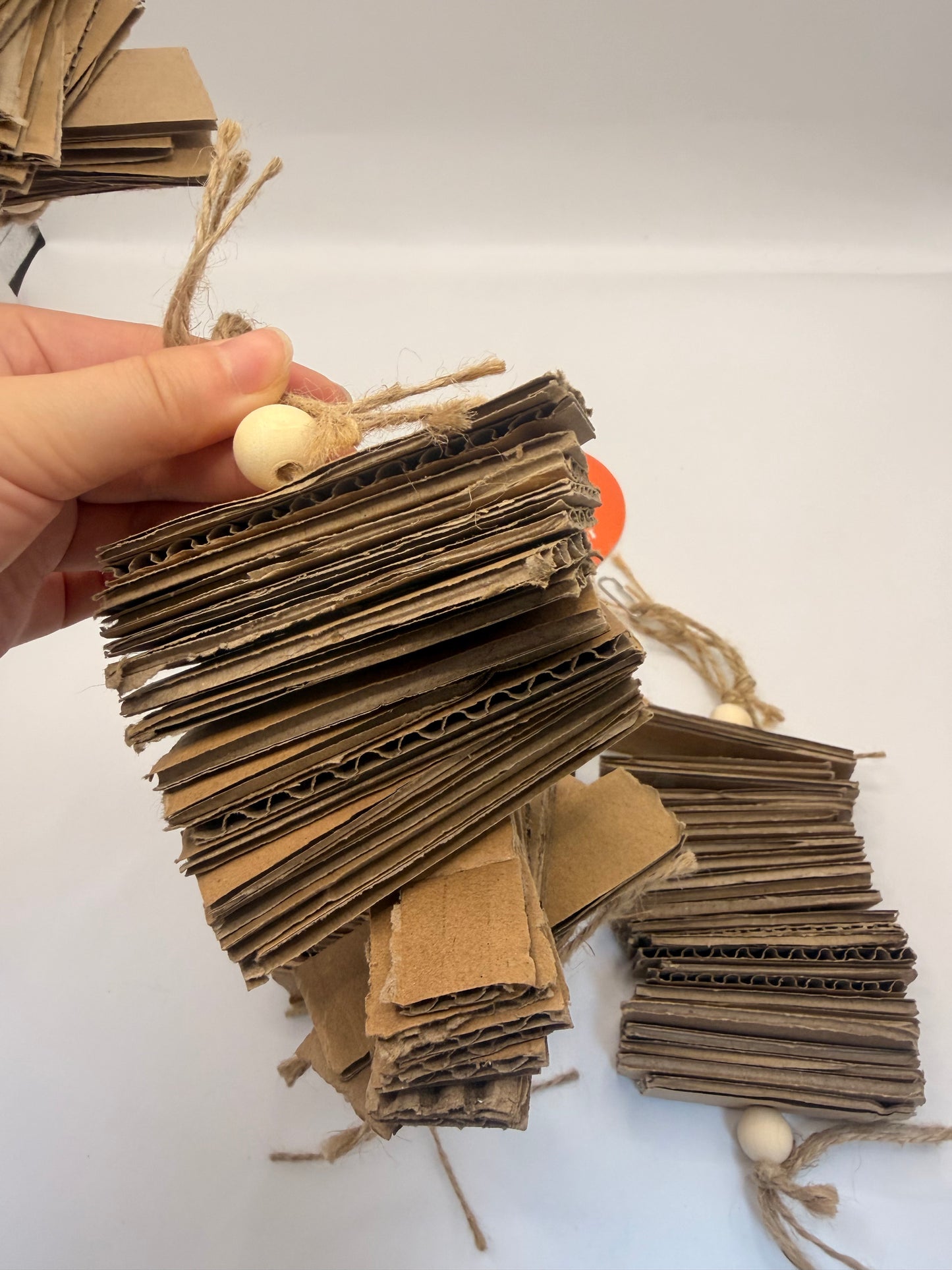 Chenpet New Design Natural Paper Small Pet Toys
