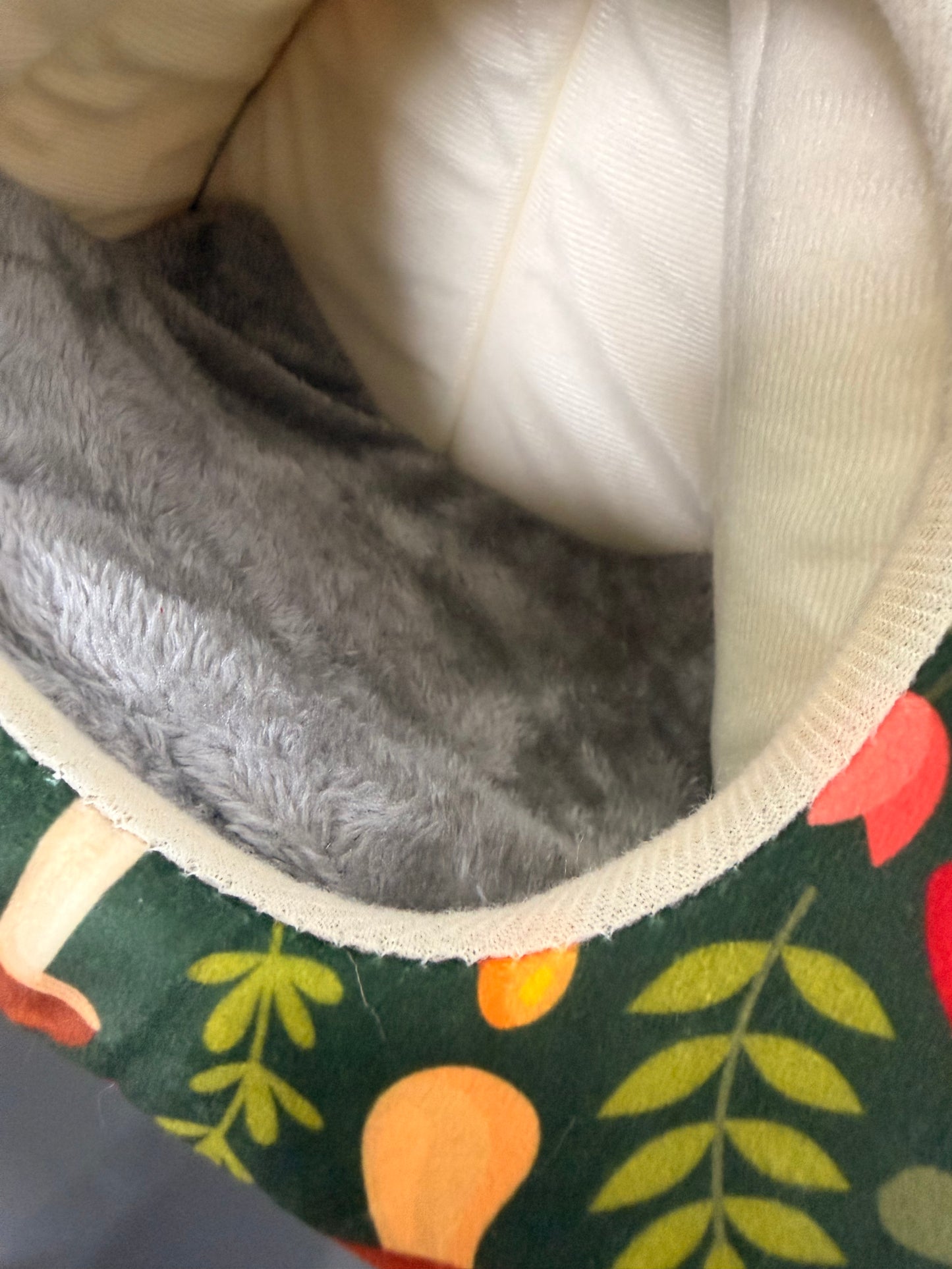 Chenpet High Quality Customized Pattern Cozy Small Pet Beds & Tunnels