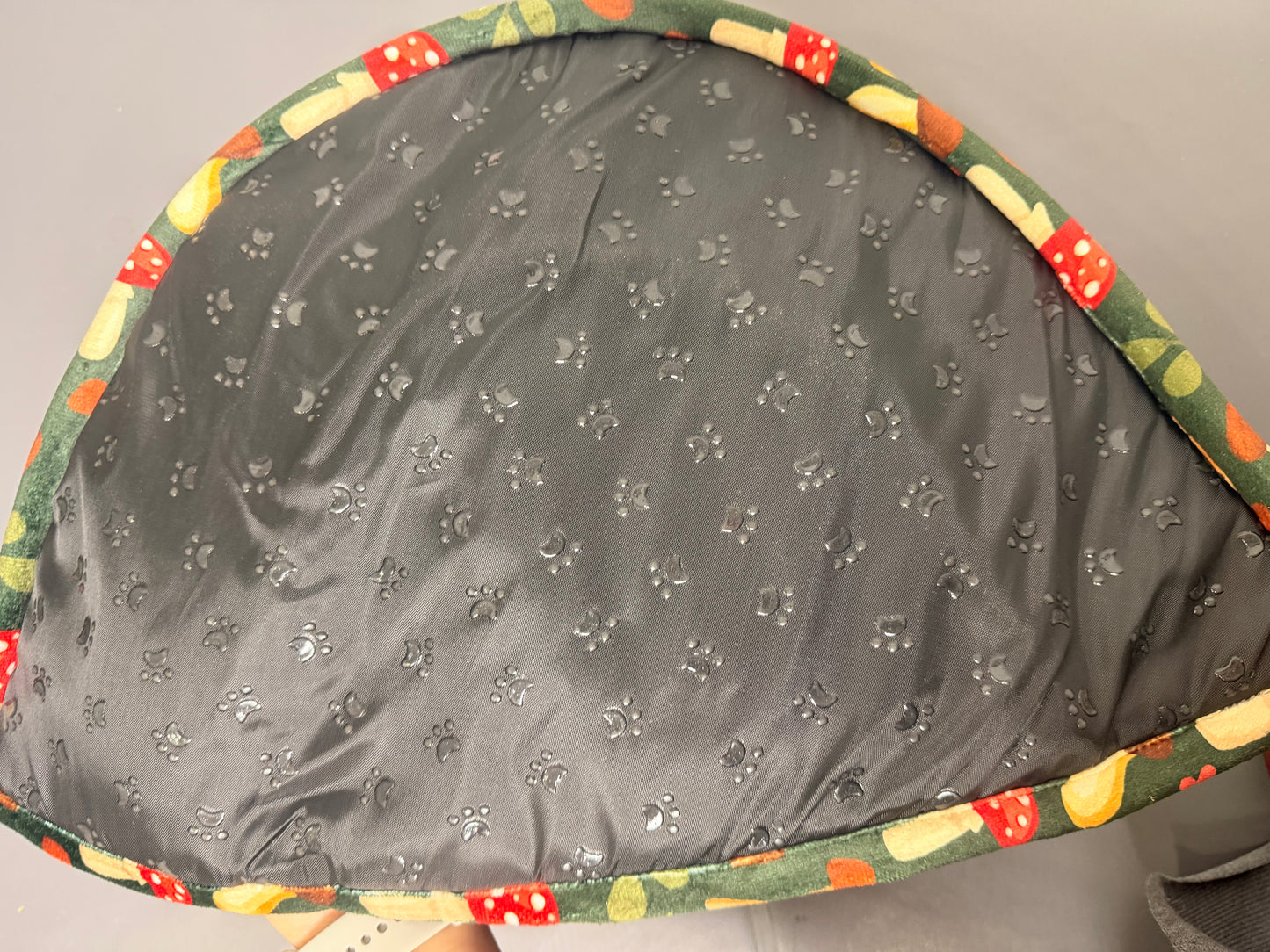 Chenpet High Quality Customized Pattern Cozy Small Pet Beds & Tunnels