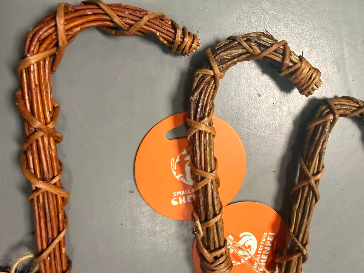 Chenpet Wholesale Amazing Quality Customized Willow Small Pet Toys & tunnels& tents