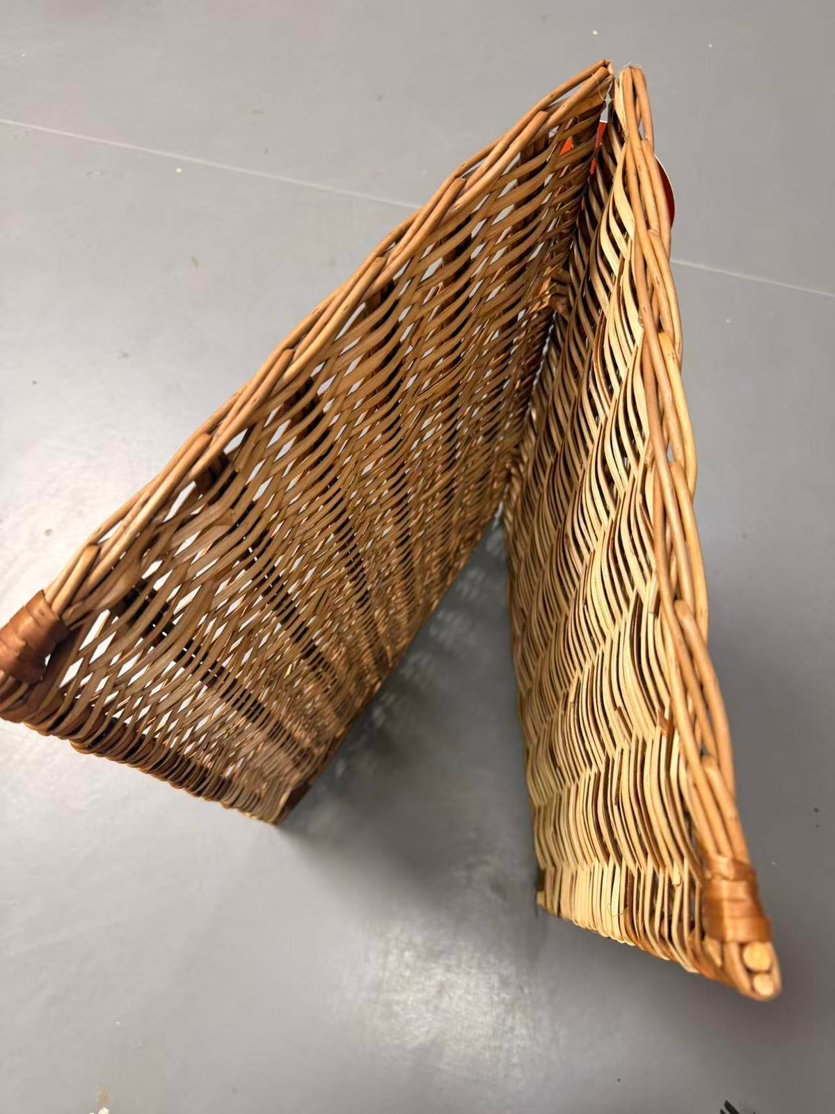 Chenpet Wholesale Amazing Quality Customized Willow Small Pet Toys & tunnels& tents