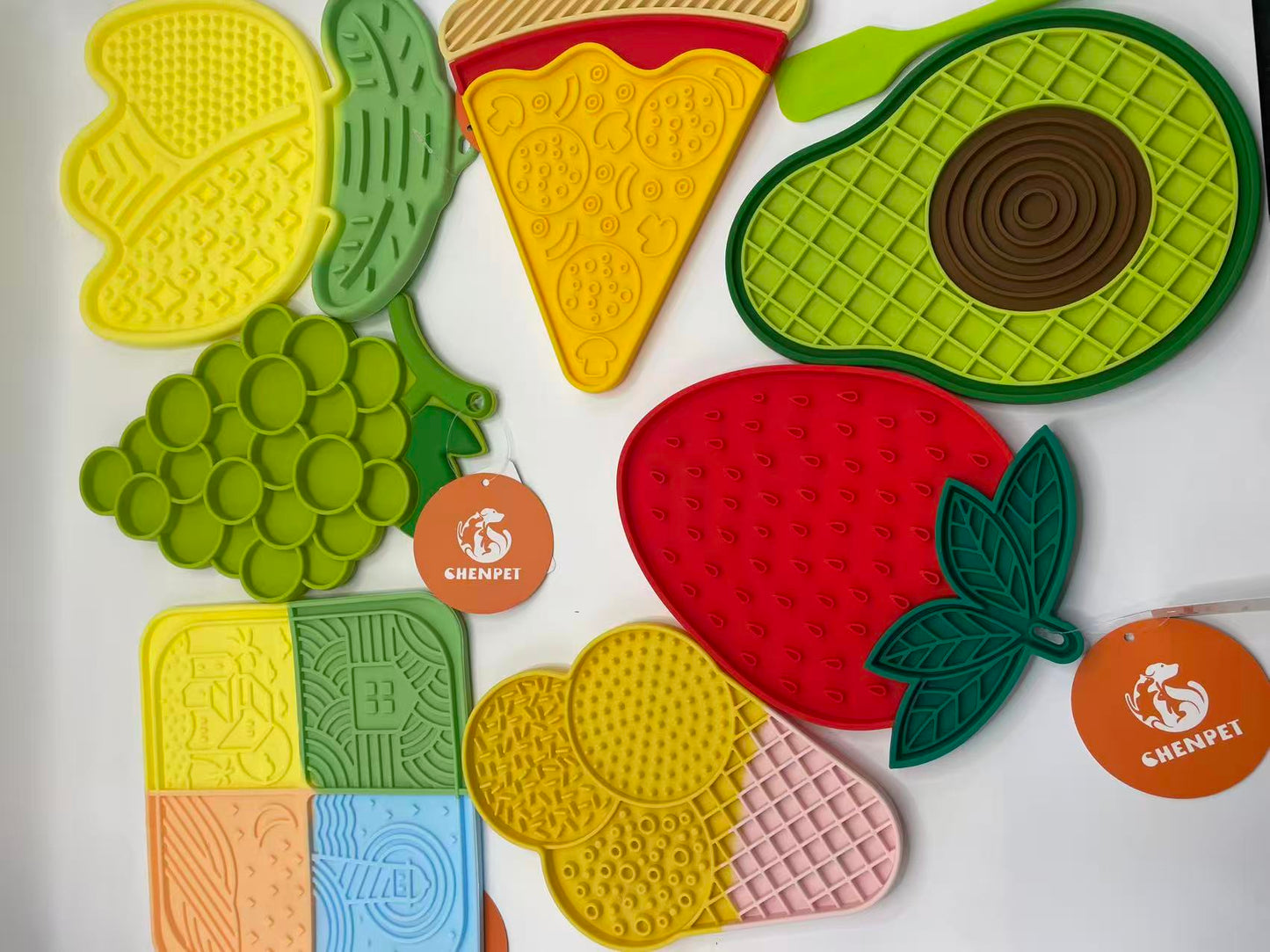 Chenpet Grapes Silicone Pet Licki Mats