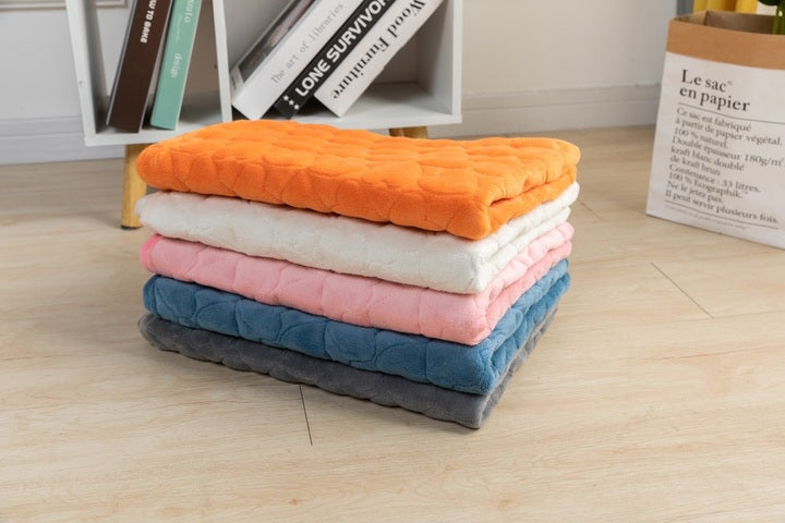 Winter New Design Warm Fleece Pet Mats Waterproof Dog Mat Machine Wash